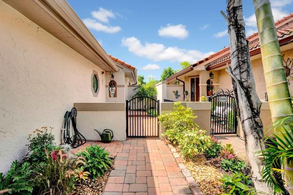 Starlight Cove, 4072 NW 7th Pl, Deerfield Beach, Florida 33442, image 2