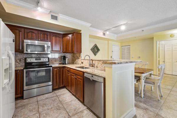 The Courtyards In CityPlace, 780 S Sapodilla Ave #207, West Palm Beach, Florida 33401, image 1