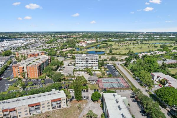 Yorktown, 1500 Presidential Way #205, West Palm Beach, Florida 33401, image 2