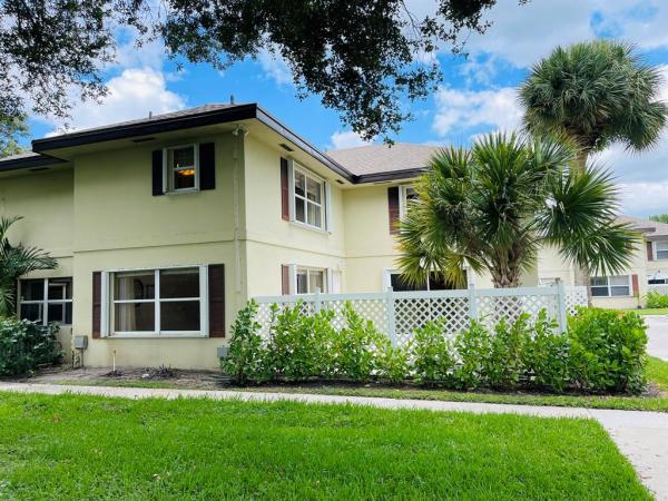 Stamford At Royal Palm Beach, 20 Bedford Ct #D, Royal Palm Beach, Florida 33411, image 1