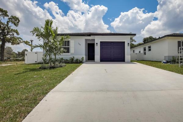 Southern Boulevard Pines, 166 Neva Dr, West Palm Beach, Florida 33415, image 1