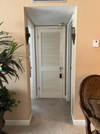 Lake Park, 942 NE 199th St #3a, Ives Estates, Florida 33179, image 2