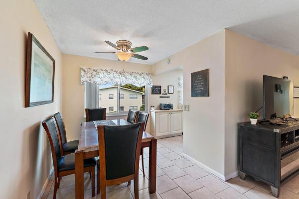 Cambridge At Century Village, 167 Cambridge G, West Palm Beach, Florida 33417, image 2