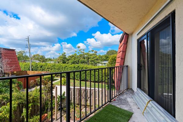 Somerset, 3930 Victoria Dr, West Palm Beach, Florida 33406, image 3