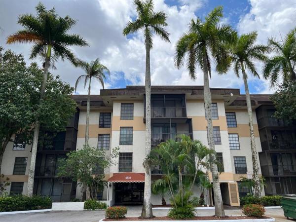 Inverwood Of Inverrary, 5530 NW 44th St #318c, Lauderhill, Florida 33319, image 1