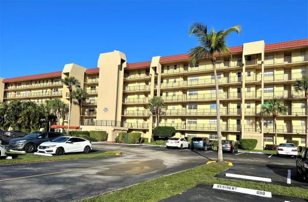 Oxford At Poinciana Place, 3661 Via Poinciana #510, Lake Worth, Florida 33467, image 1