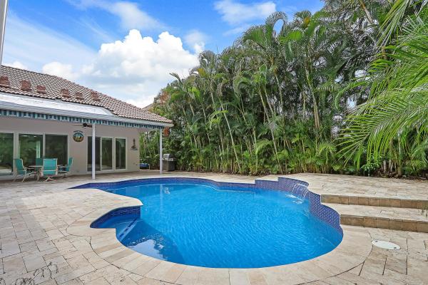 The Sanctuary, 159 Oakwood Ln, Palm Beach Gardens, Florida 33410, image 1