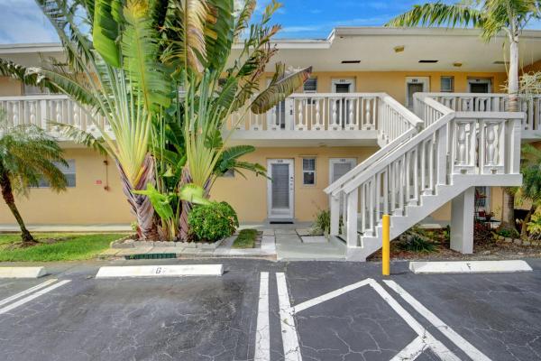 Village Royale, 2181 NE 1st Ct #103, Boynton Beach, Florida 33435, image 1