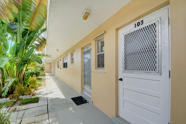 Village Royale, 2181 NE 1st Ct #103, Boynton Beach, Florida 33435, image 1