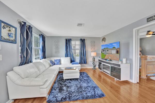 Pine Street Homesites, 615 W Drew St, Lantana, Florida 33462, image 1