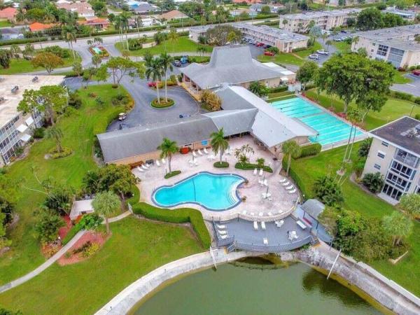 Lake Clarke Gardens, 2811 S Garden Dr #303, Lake Worth, Florida 33461, image 3