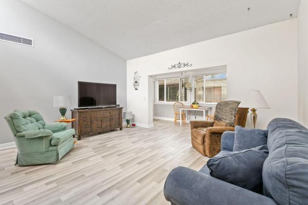 Boundbrook, 2541 Boundbrook Blvd #113, Palm Springs, Florida 33406, image 1
