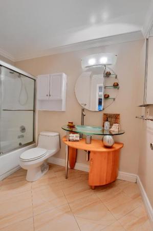 Heatherwood, 5079 Heatherhill Ln #30, Boca Raton, Florida 33486, image 1