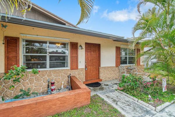 Elmwood Estates, 3931 Chapel St, West Palm Beach, Florida 33403, image 1