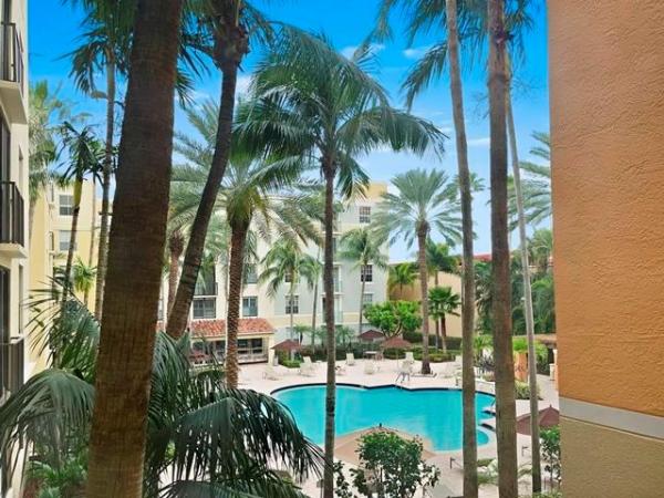 The Courtyards In CityPlace, 780 S Sapodilla Ave #206, West Palm Beach, Florida 33401, image 1
