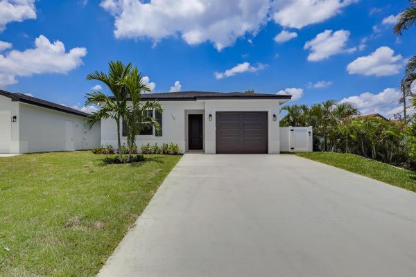 Southern Boulevard Pines, 113 Neva Dr, West Palm Beach, Florida 33415, image 1