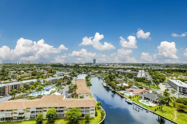 Golden Horn, 437 Golden Isles Dr #16a, Hallandale Beach, Florida 33009, image 1