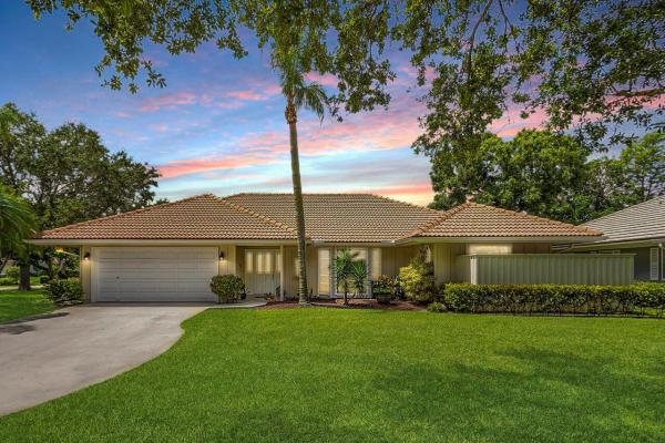 Glengary, 13 Saint Giles Rd, Palm Beach Gardens, Florida 33418, image 1