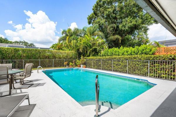 Glengary, 13 Saint Giles Rd, Palm Beach Gardens, Florida 33418, image 2
