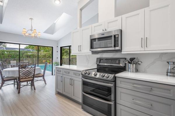Glengary, 13 Saint Giles Rd, Palm Beach Gardens, Florida 33418, image 1