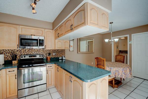 Glenwood Townhomes, 1307 13th Ter, Palm Beach Gardens, Florida 33418, image 2