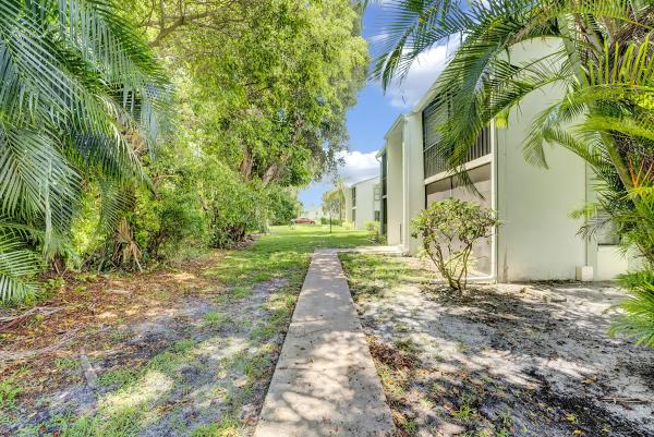 The Palm Club West Village, 3664 Alder Dr #F2, West Palm Beach, Florida 33417, image 3