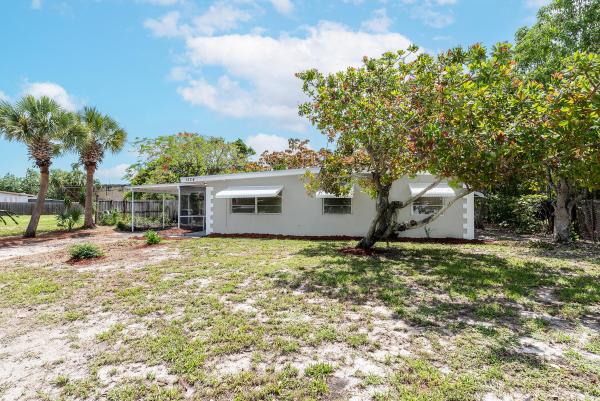 Lake Osborne Estates, 1534 Cochran Dr, Lake Worth, Florida 33461, image 3
