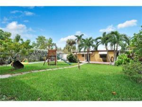 Arch Creek Estates, 1490 NE 147th St, Golden Glades, Florida 33161, image 1