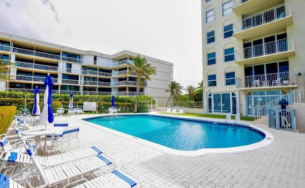La Renaissance, 3230 S Ocean Blvd #302, Palm Beach, Florida 33480, image 2