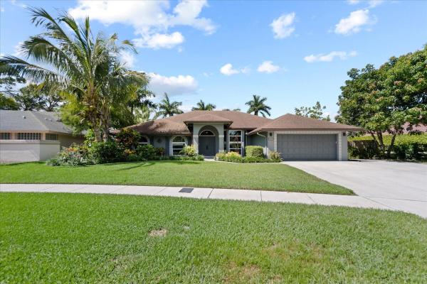 Wiltshire Village Of Greenview Shores 2, 1373 Brampton Cv, Wellington, Florida 33414, image 1