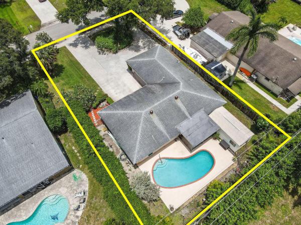 Biltmore Terrace, 4692 Dolphin Dr, Lake Worth Beach, Florida 33463, image 1