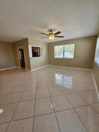 Camden At Century Village, 376 Camden P, West Palm Beach, Florida 33417, image 1