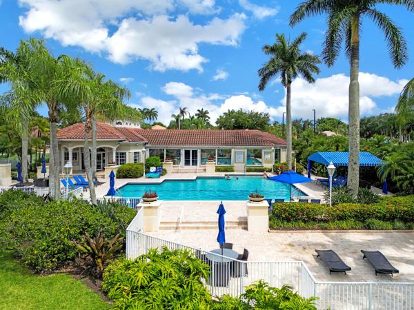 Boca Isles North, 19118 Cloister Lake Ln, Boca Raton, Florida 33498, image 3