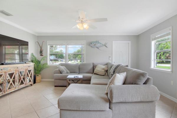 Eastview Manor, 601 N Pennock Ln, Jupiter, Florida 33458, image 1
