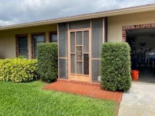 Coco Wood Lakes, 6395 Sleepy Willow Way, Delray Beach, Florida 33484, image 2
