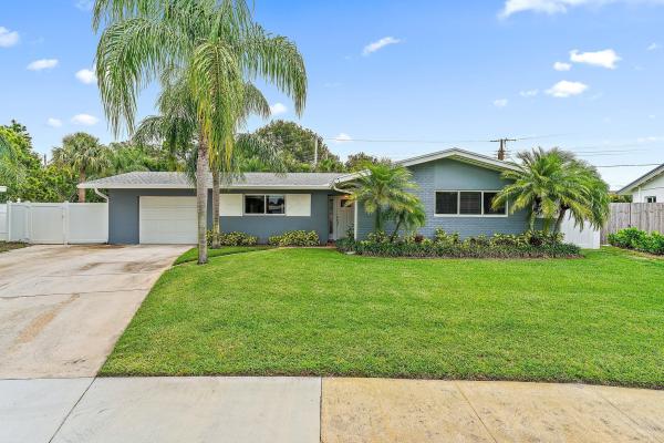 Ridgewood, 28 Ridgewood Cir, Tequesta, Florida 33469, image 1