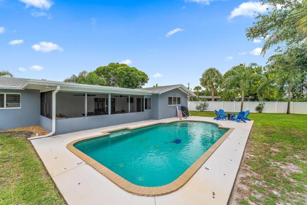 Ridgewood, 28 Ridgewood Cir, Tequesta, Florida 33469, image 2