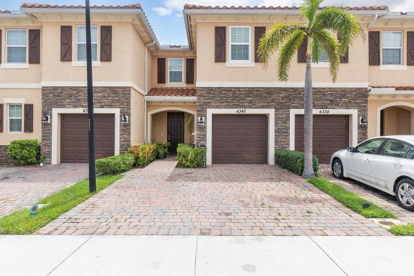 Charleston Commons, 4342 Brewster Ln, West Palm Beach, Florida 33417, image 1