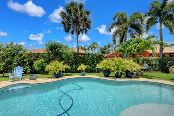The Estates Of Royal Palm Beach, 155 Fernwood Cres, Royal Palm Beach, Florida 33411, image 1