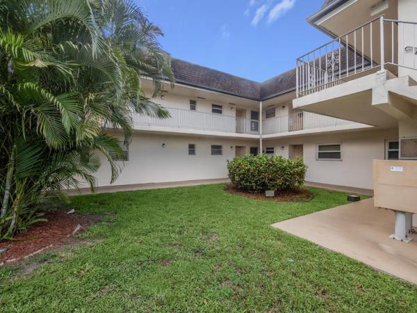 Manson, 10270 N Military Trl #5a, Palm Beach Gardens, Florida 33410, image 1