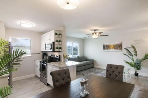 Beverly Boynton, 115 SW 1st Ave #7, Boynton Beach, Florida 33435, image 1