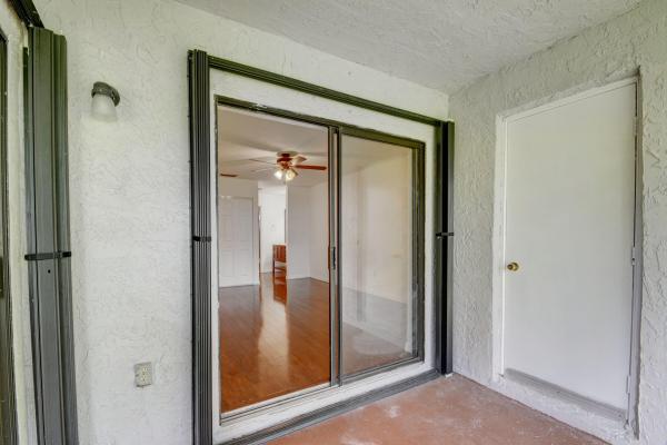 Indian Trail Villas, 121 Conaskonk Cir, Royal Palm Beach, Florida 33411, image 3