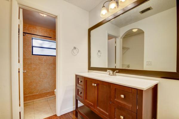 Indian Trail Villas, 121 Conaskonk Cir, Royal Palm Beach, Florida 33411, image 2