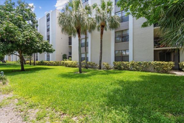 Lavers Resort & Racquet Club, 825 Egret Cir #102, Delray Beach, Florida 33444, image 3