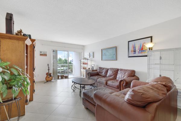 Coastal Towers, 400 Kings Point Dr #411, Sunny Isles Beach, Florida 33160, image 3