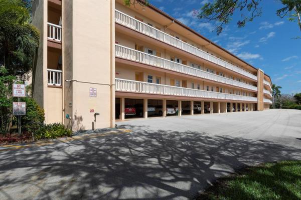 Plantation Terrace, 6701 Cypress Rd #114, Plantation, Florida 33317, image 1