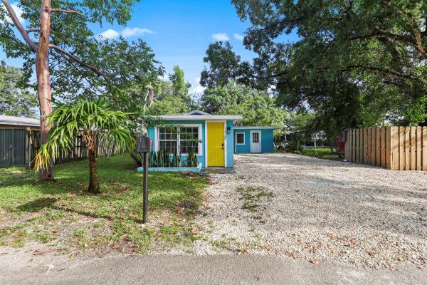 Picket Lane, 1420 SW 33rd Ct, Fort Lauderdale, Florida 33315, image 1