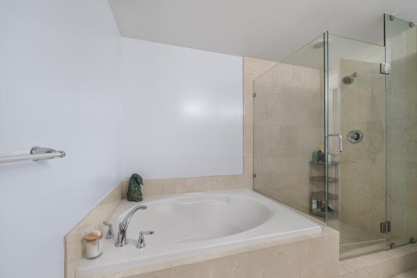 Casa Costa, 450 N Federal Hwy #1013, Boynton Beach, Florida 33435, image 1