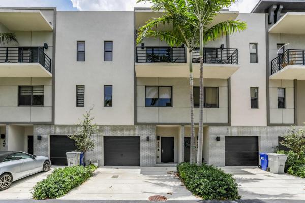 Koi Residences & Marina, 458 SE 1st Cir, Pompano Beach, Florida 33060, image 1