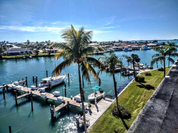 The Colonnades, 1351 Bayshore Dr #208, Fort Pierce, Florida 34949, image 3